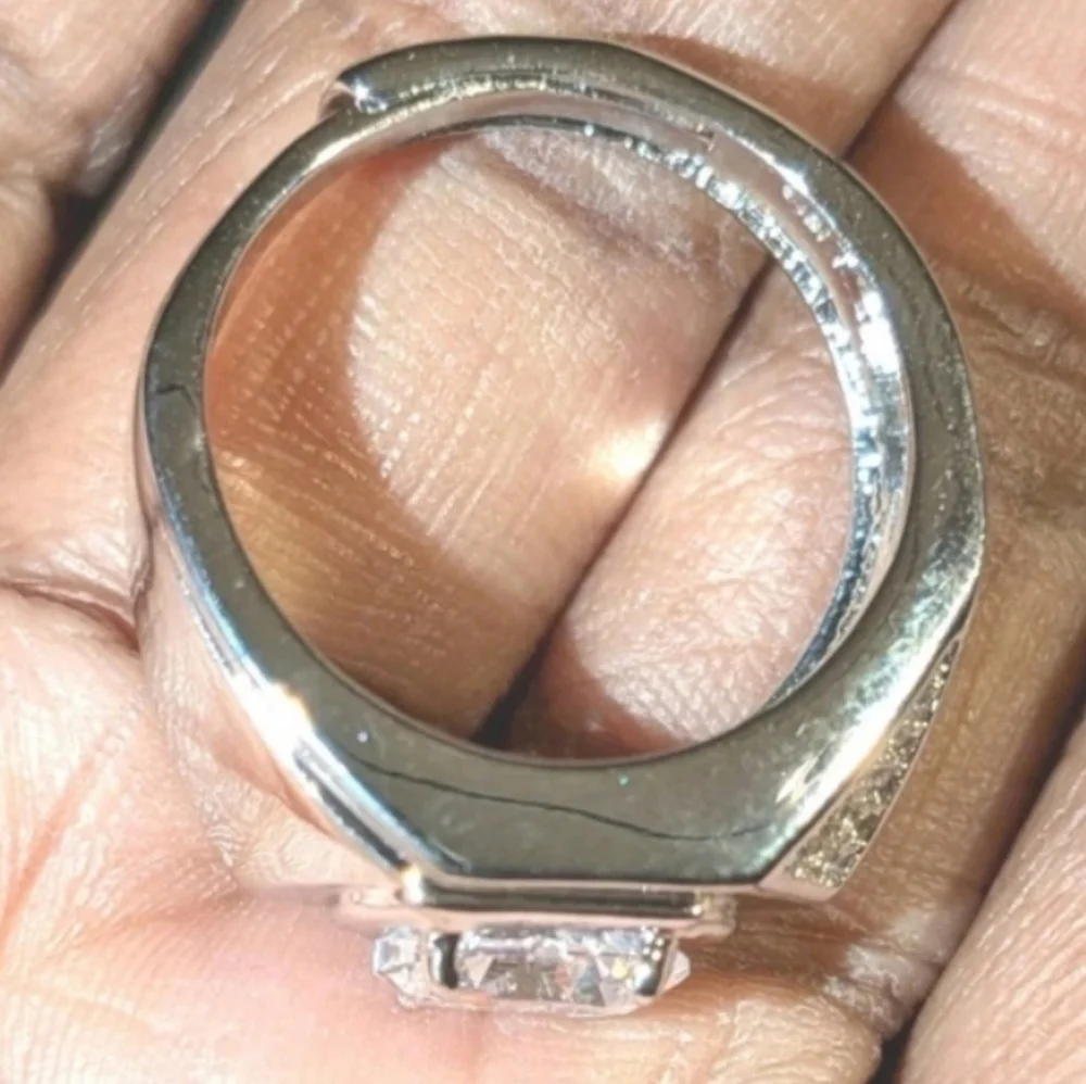 3ctw White Oval Moissanite Mens Wedding Ring In Sterling silver Sz 8